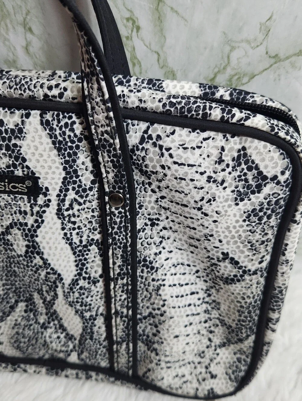 Basics Toiletry Travel Bag